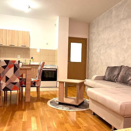 Naki Apartmani Podgorica Exterior foto