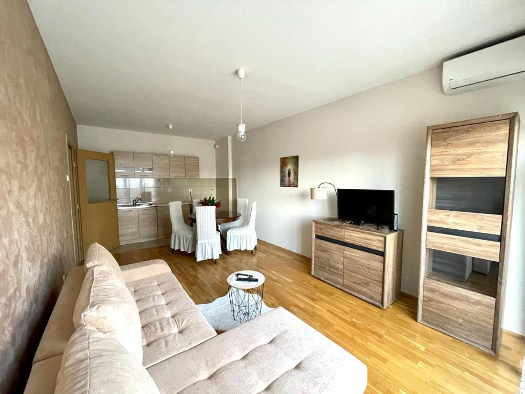 Naki Apartmani Podgorica Exterior foto